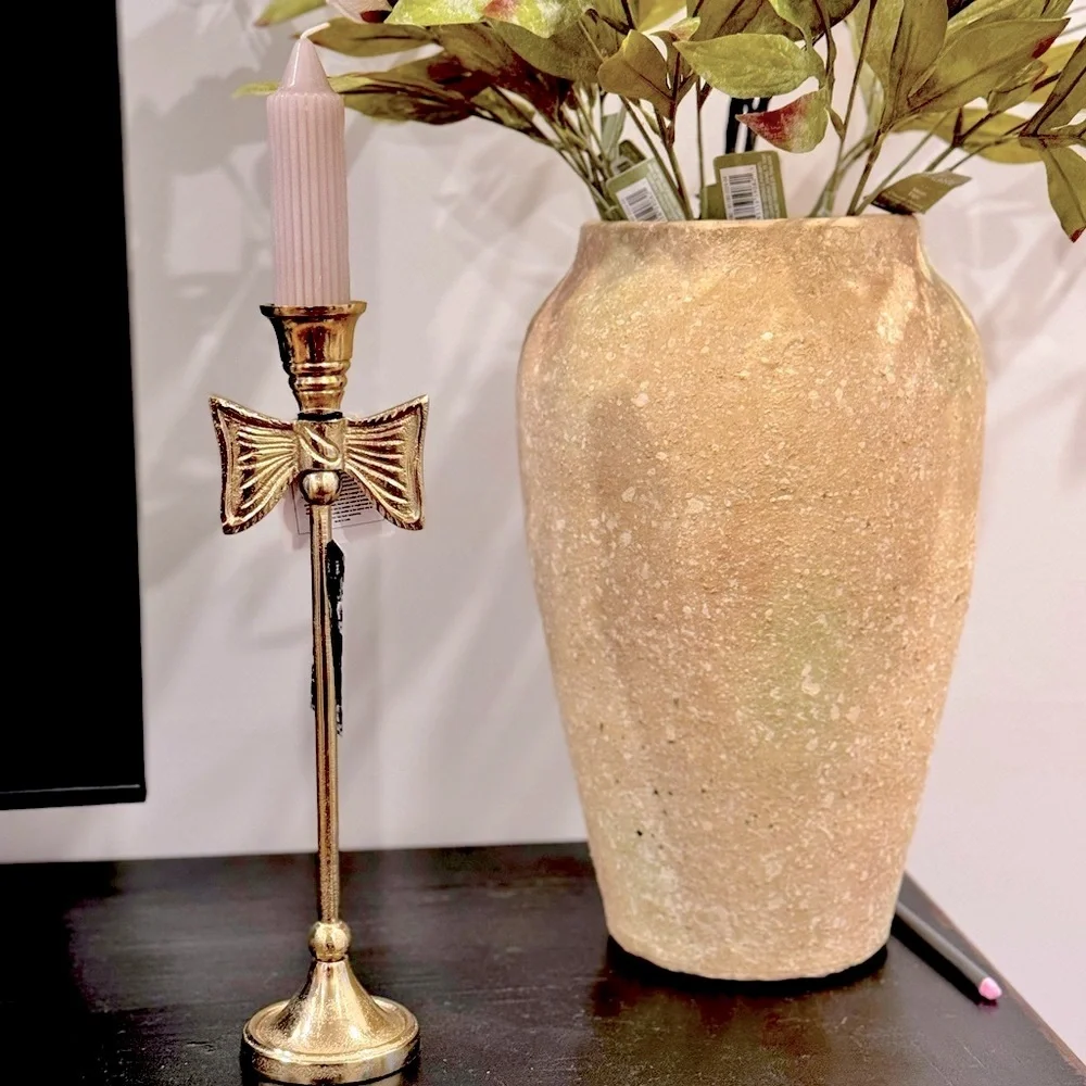 Tahari Valentines GOLD BOW Candle Holder